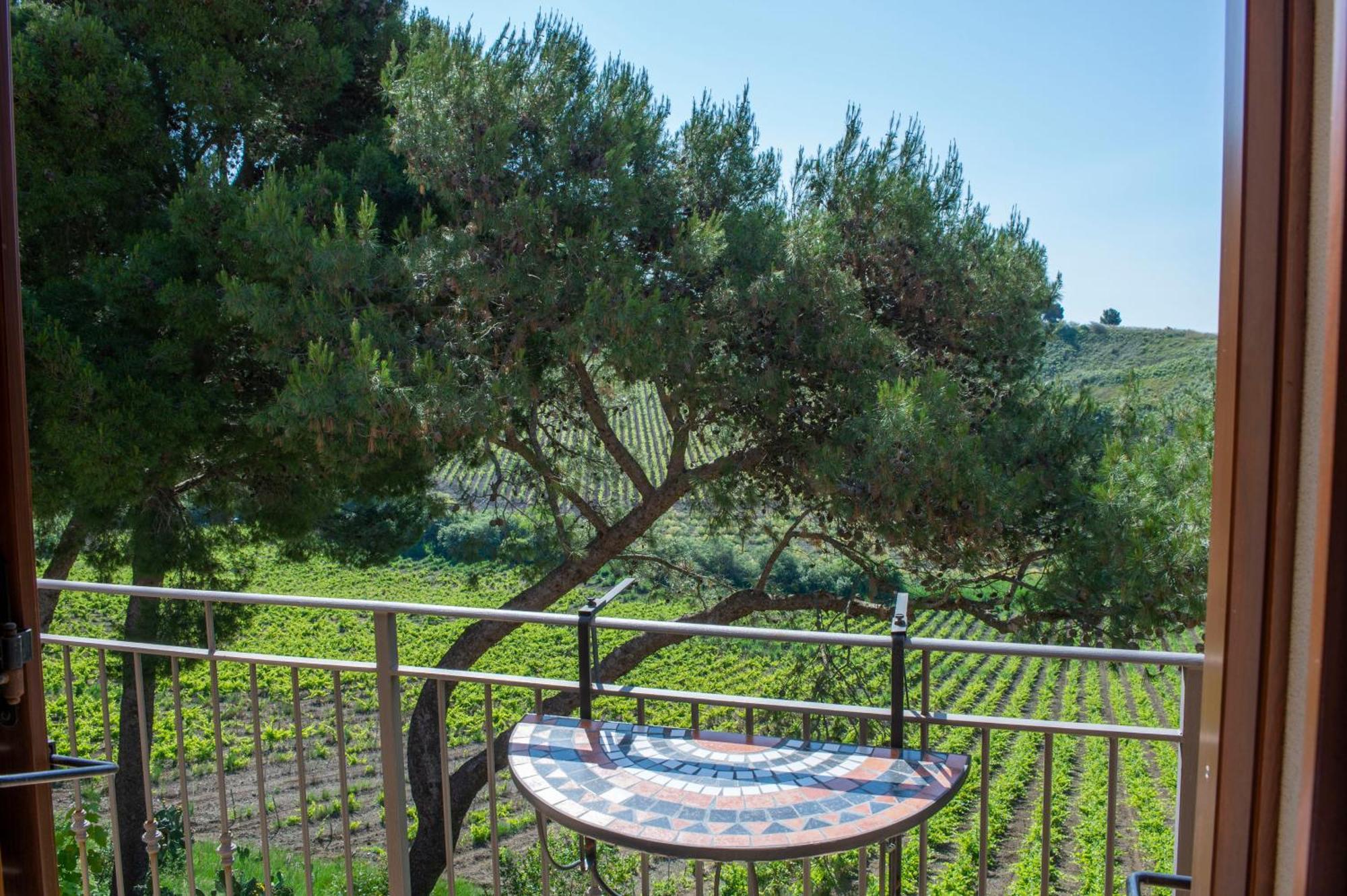 Feudo Del Biviere Villa Santa Ninfa Bagian luar foto