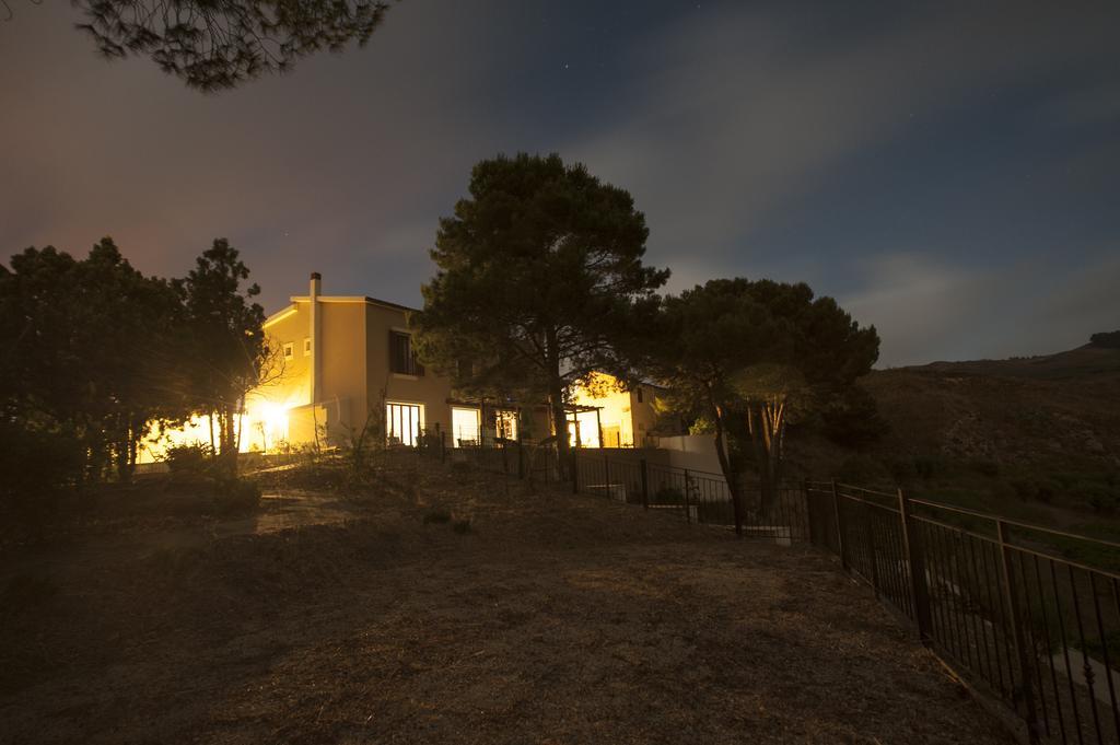 Feudo Del Biviere Villa Santa Ninfa Bagian luar foto