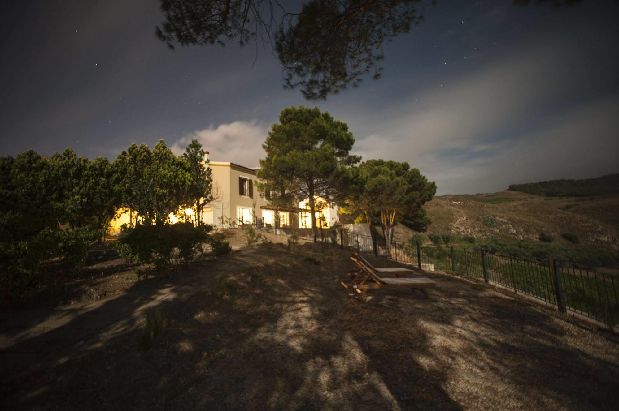 Feudo Del Biviere Villa Santa Ninfa Bagian luar foto